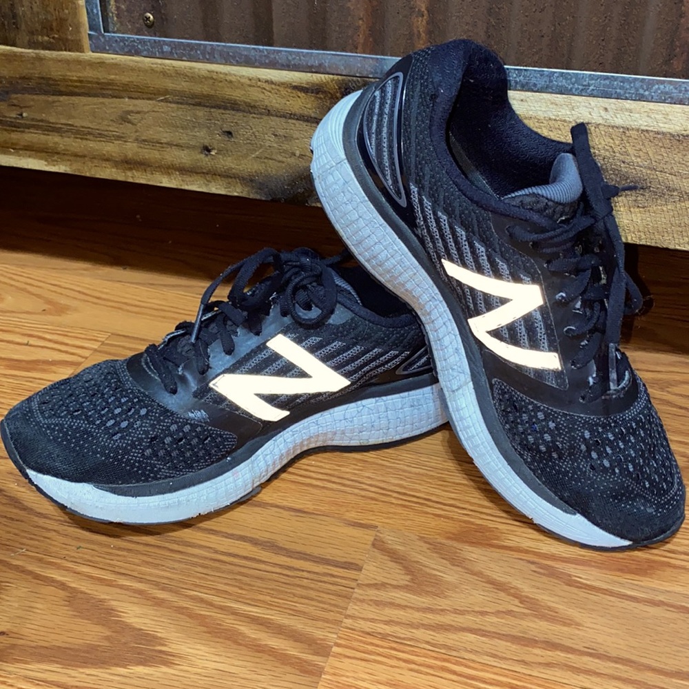 New balance 860 tennis shoes